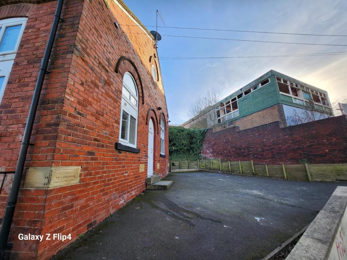 Entire Flat, Bright & Open With Own Entrance Apartment Leeds  Luaran gambar