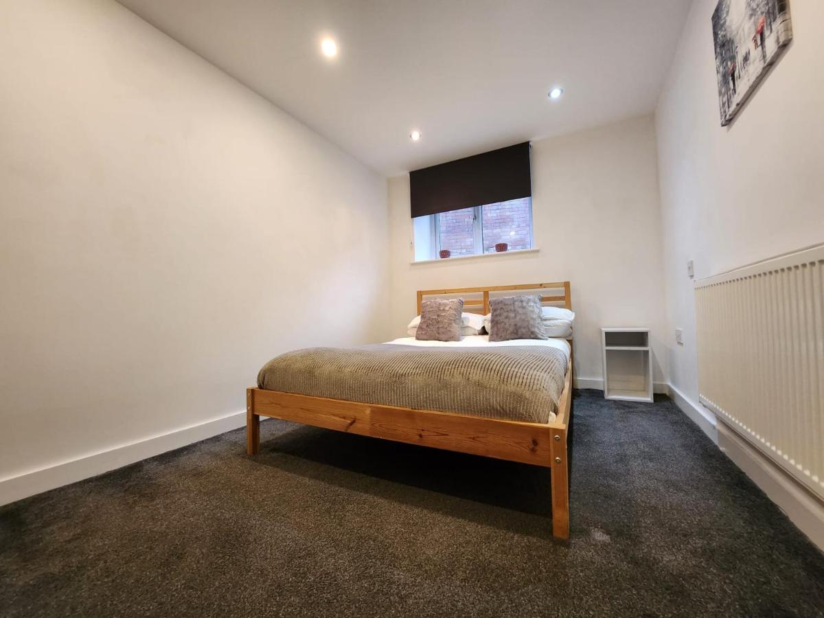 Entire Flat, Bright & Open With Own Entrance Apartment Leeds  Luaran gambar