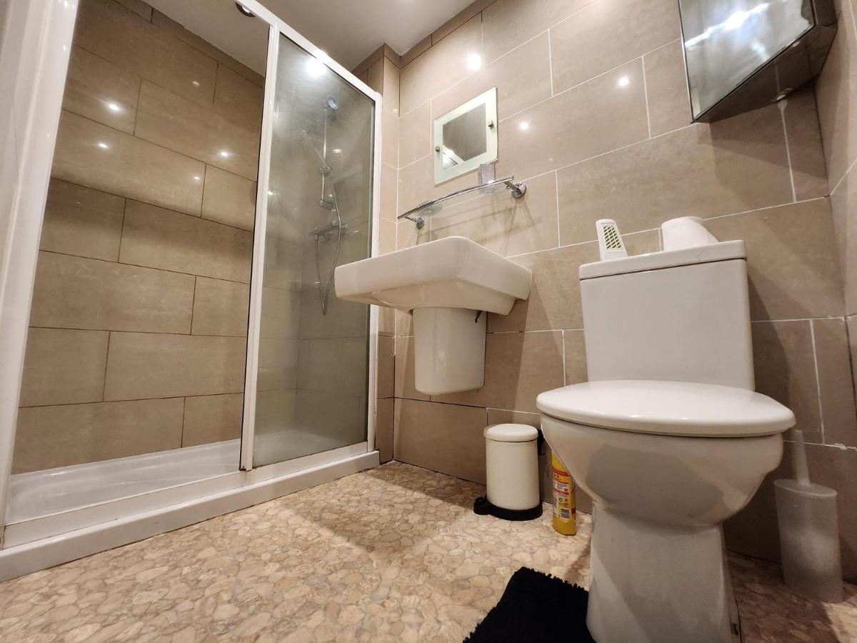 Entire Flat, Bright & Open With Own Entrance Apartment Leeds  Luaran gambar